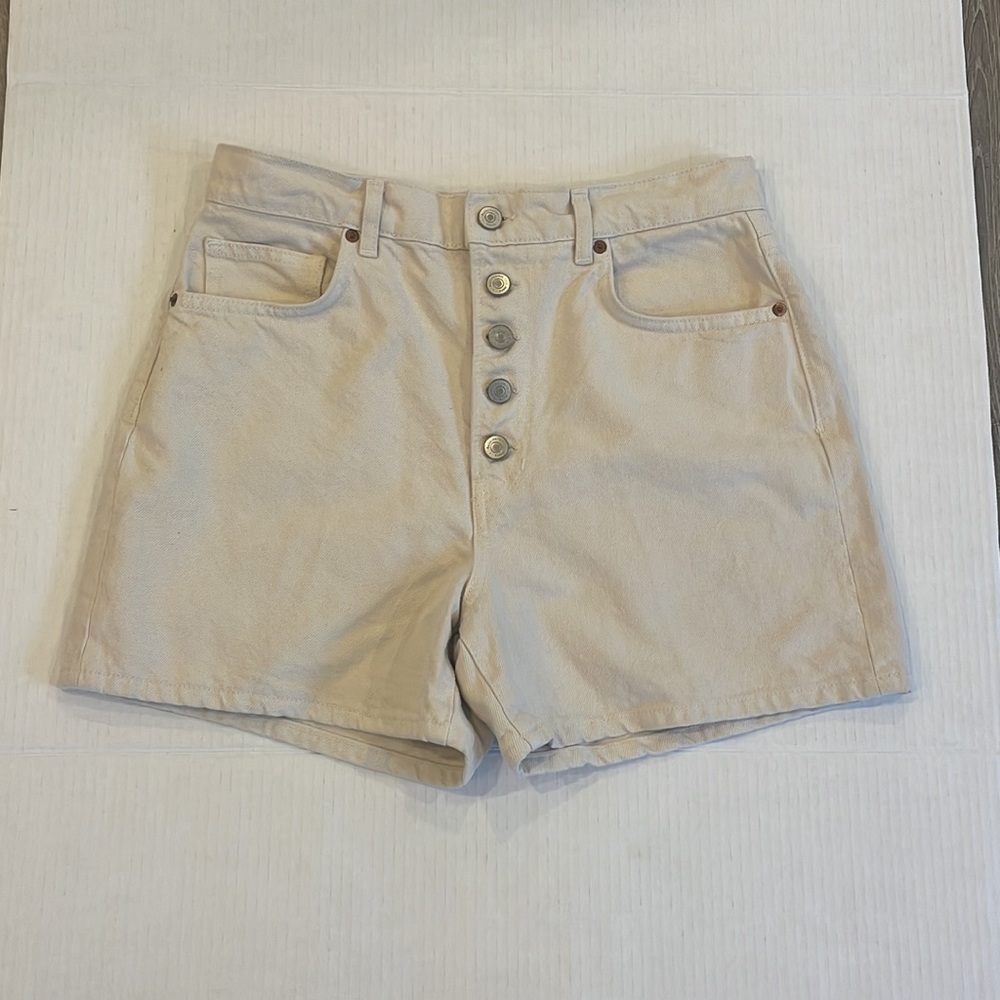 NWOT REFORMATION AMY BUTTON FLY HIGH RISE JEAN DENIM SHORTS BONE WASH Size 29 - Picture 8 of 15
